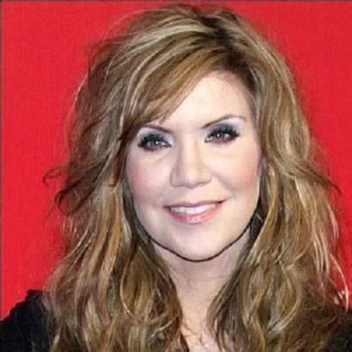 Alison Krauss -Net Worth, Bio, Career, Divorcee, Age, Height, Facts