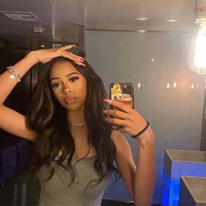 Aniya Wayans - Bio, Age, Net Worth, Single, Nationality, Facts
