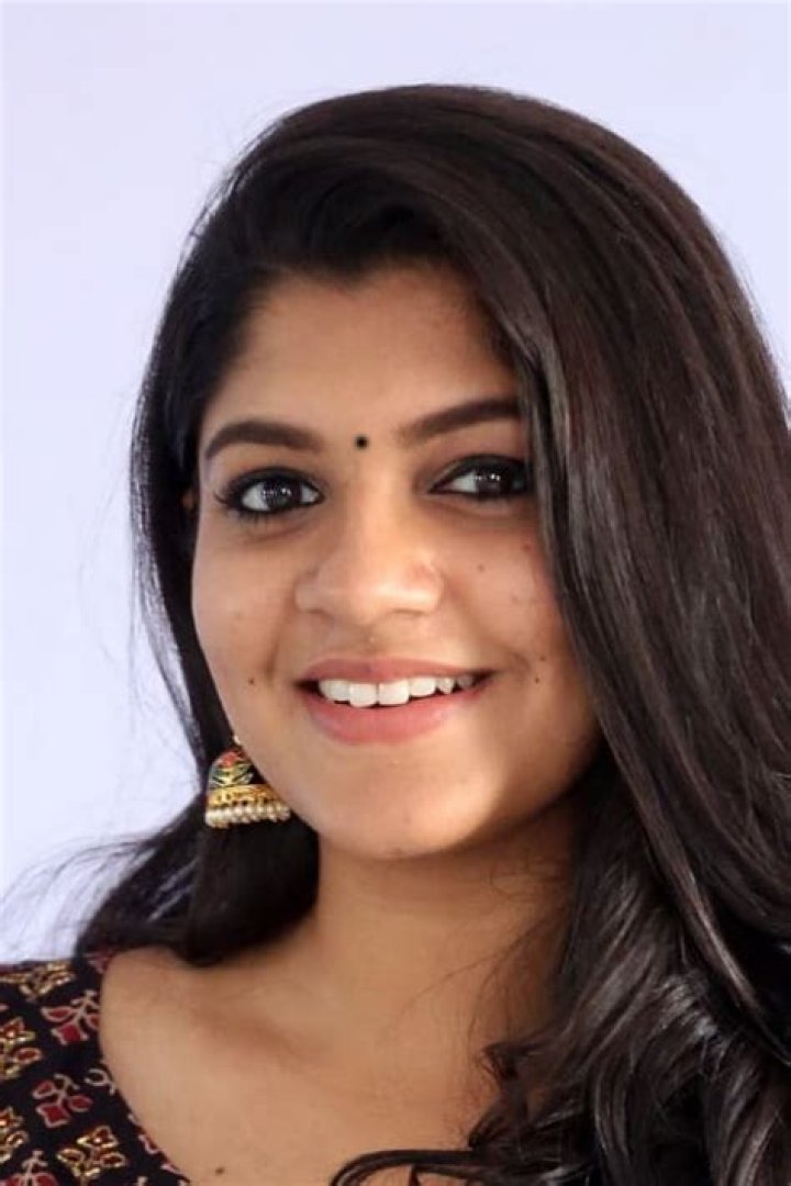 Aparna Balamurali - Bio, Age, Height, Single, Nationality, Career, Wiki