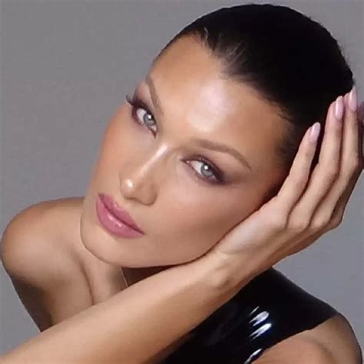 Bella Hadid - Bio, Age, Net Worth, Height, Single, Nationality, Body Measurement, Career