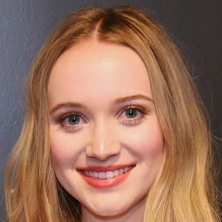 Belle Shouse - Bio, Age, Height, Net Worth, Facts, Nationality