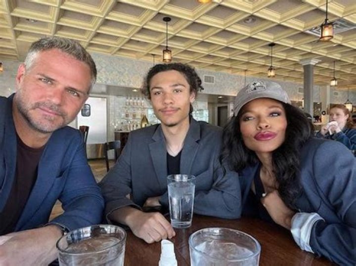 Bradford Sharp - Bio, Age, Height, Net Worth, Facts, Nationality