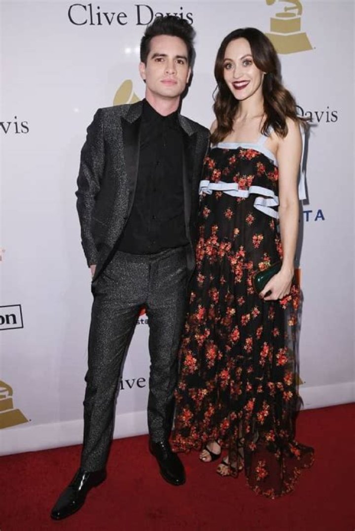 Brendon Urie - Bio, Age, Net Worth, Height, Married, Nationality, Body Measurement, Career