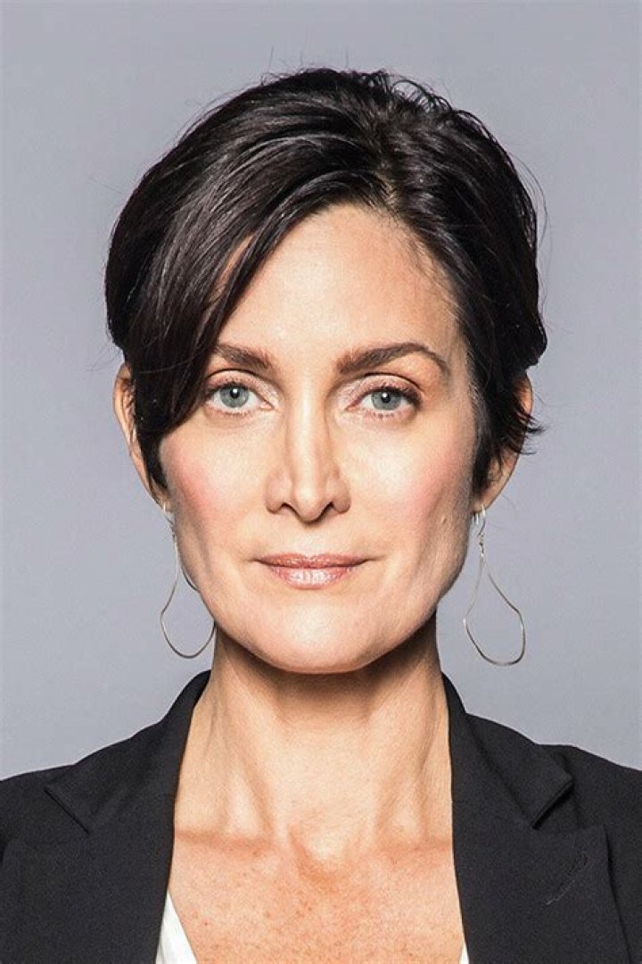 Carrie Anne Moss - Bio, Age, Net Worth, Height, Married, Nationality, Body Measurement, Career