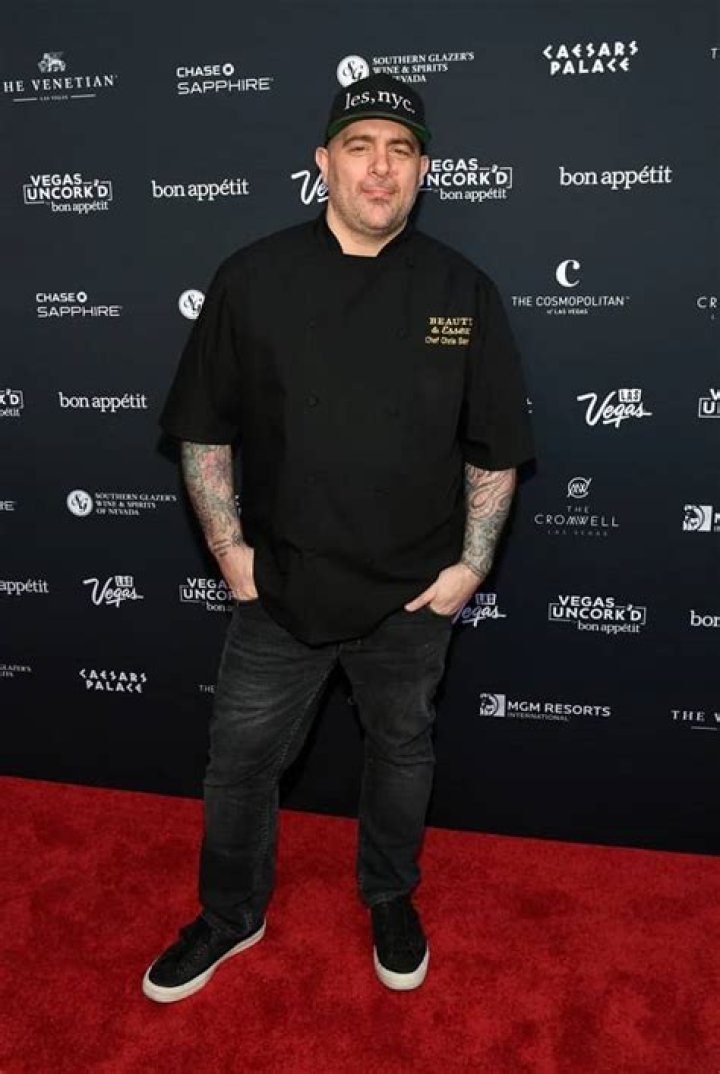 Chris Santos - Bio, Age, Height, Net Worth, Facts, Nationality