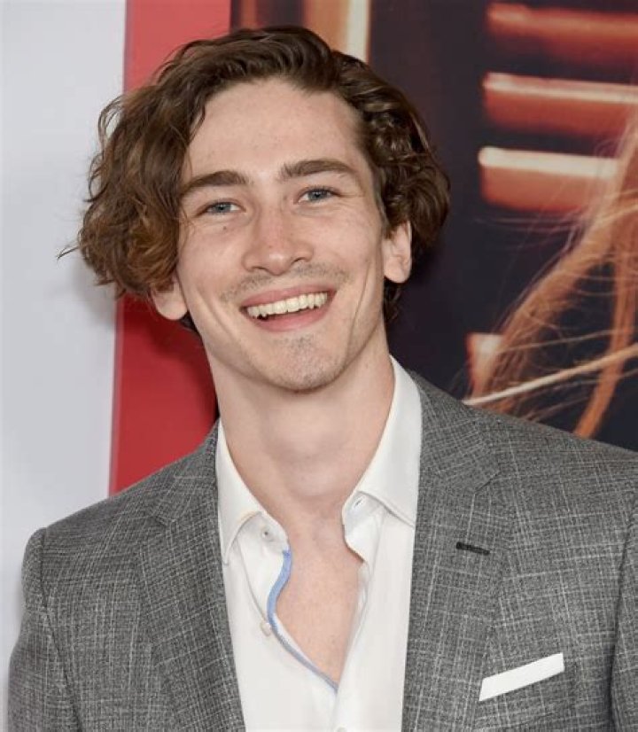 Dylan Arnold - Bio, Age, Height, Career, Net Worth, Facts