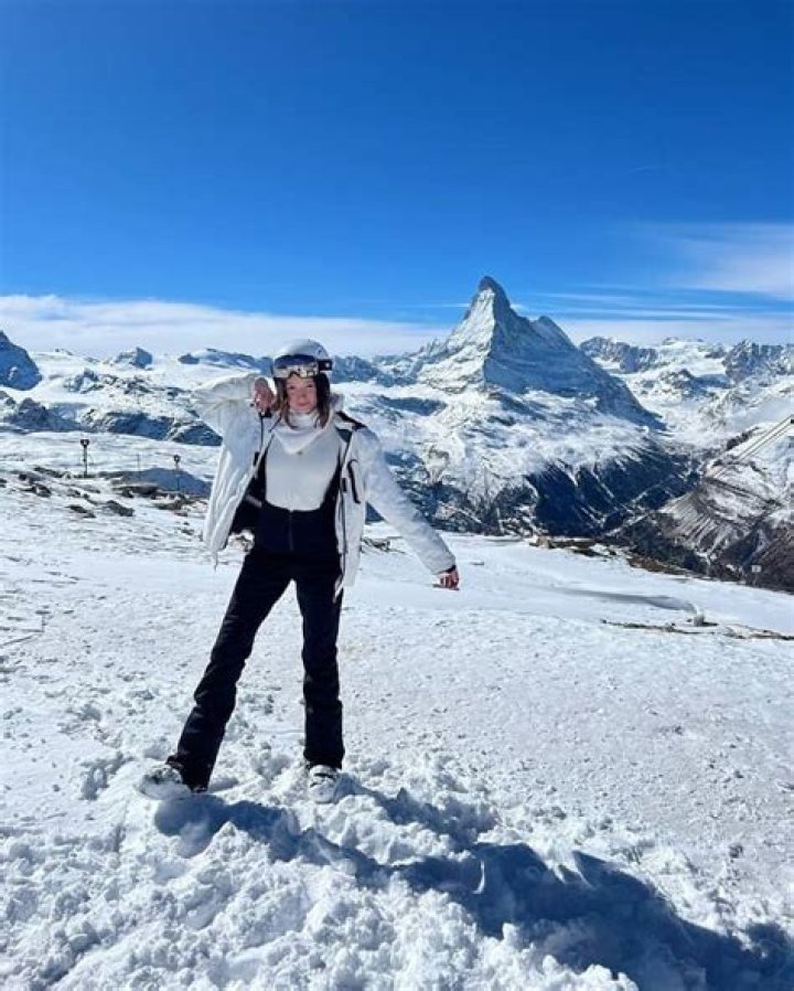 Emma Louise O'Neill - Bio, Age, Height, Nationality, Body Measurement