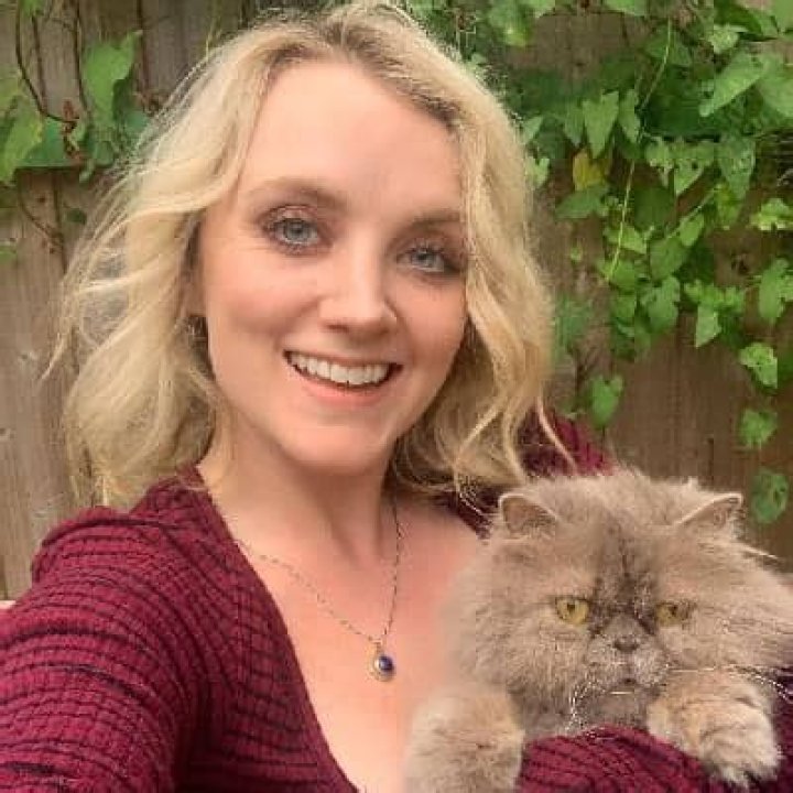 Evanna Lynch - Bio, Career, Age, Net Worth, Height, Facts