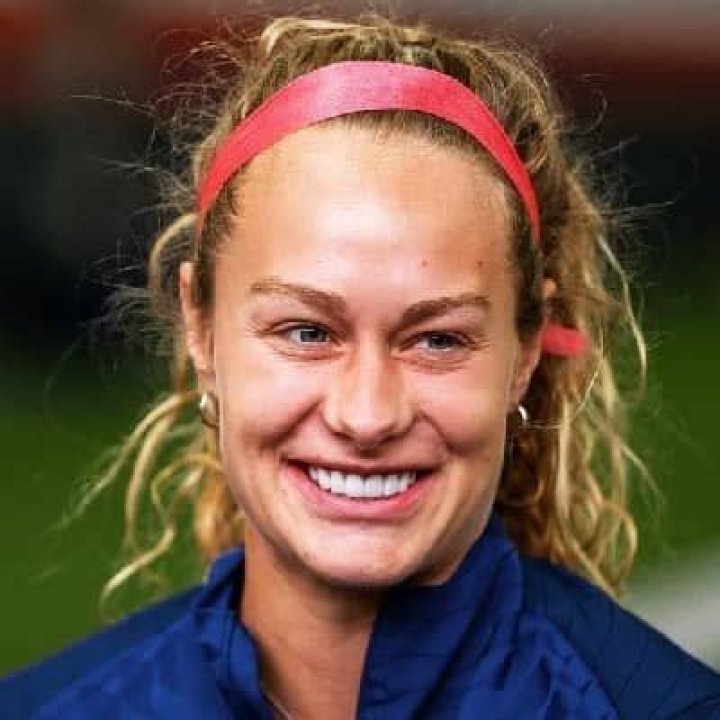 Jaelin Howell - Bio, Age, Career, Net Worth, Single, Height, Fact