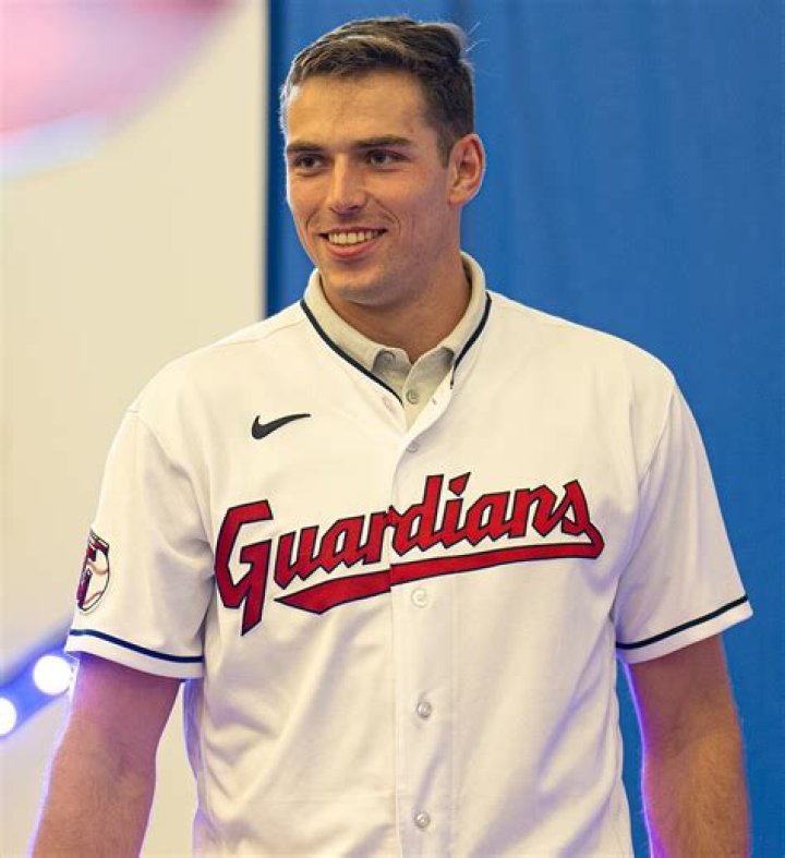Joe Smith (pitcher) - Bio, Age, Height, Single, Nationality, Career, Wiki