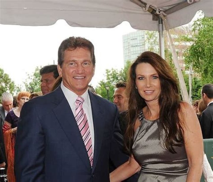 Joe Theismann - Bio, Age, Net Worth, Height, Married, Nationality, Career