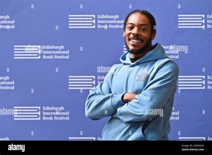 Manny Brown - Bio, Age, Single, Nationality, Body Measurement, Career