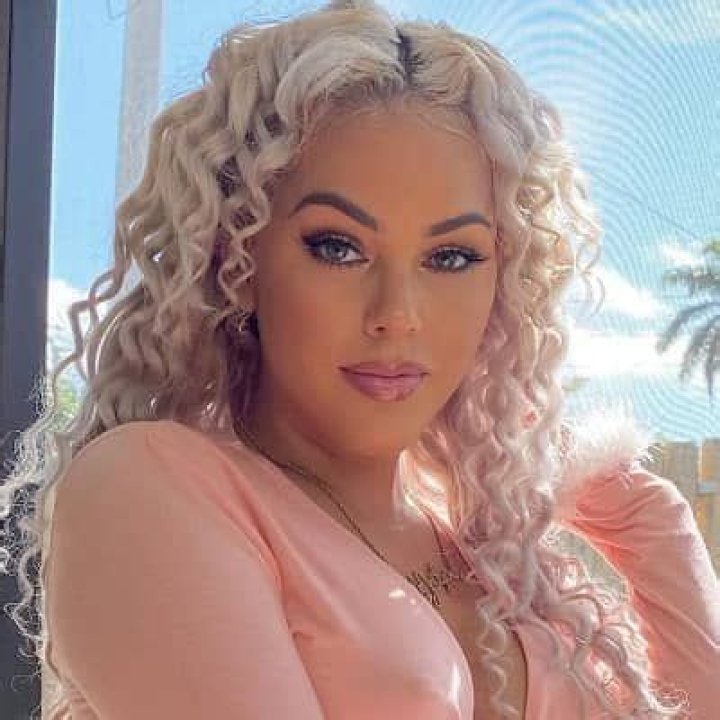 Ms Jacky Oh - Bio, Age, Height, Single, Nationality, Career, Instagram, Wiki