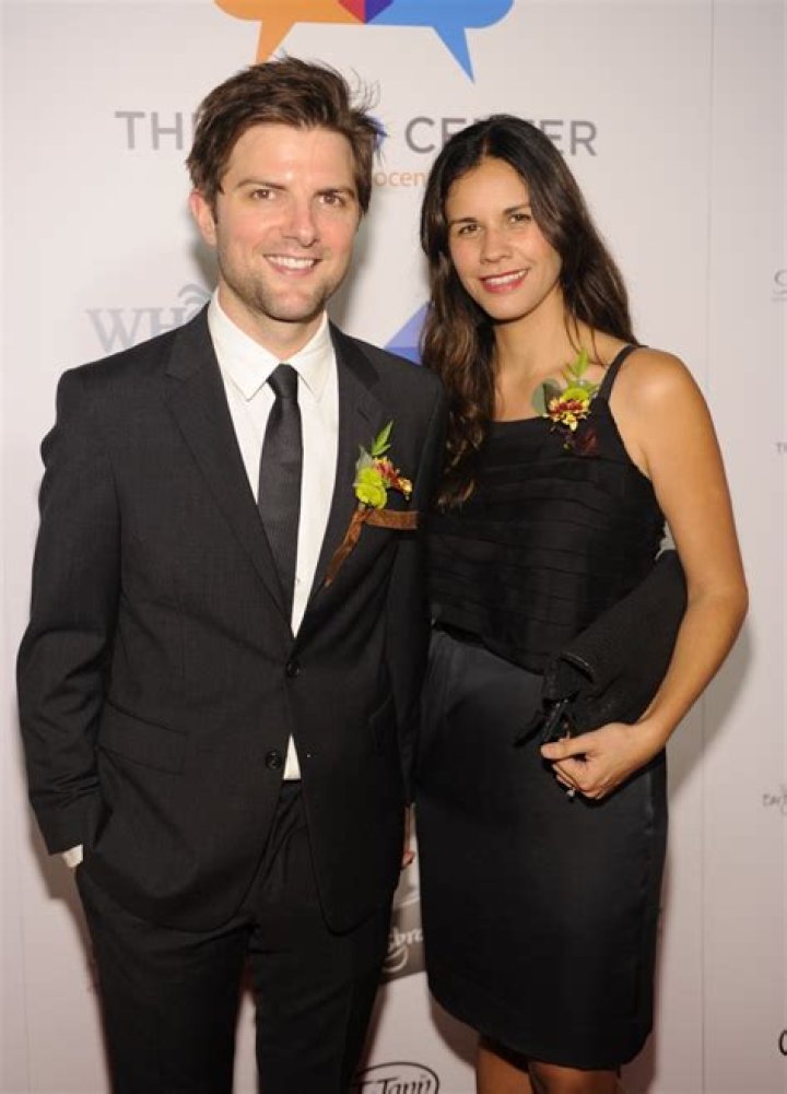 Naomi Sablan - Bio, Age, Net Worth, Height, Single, Nationality, Career