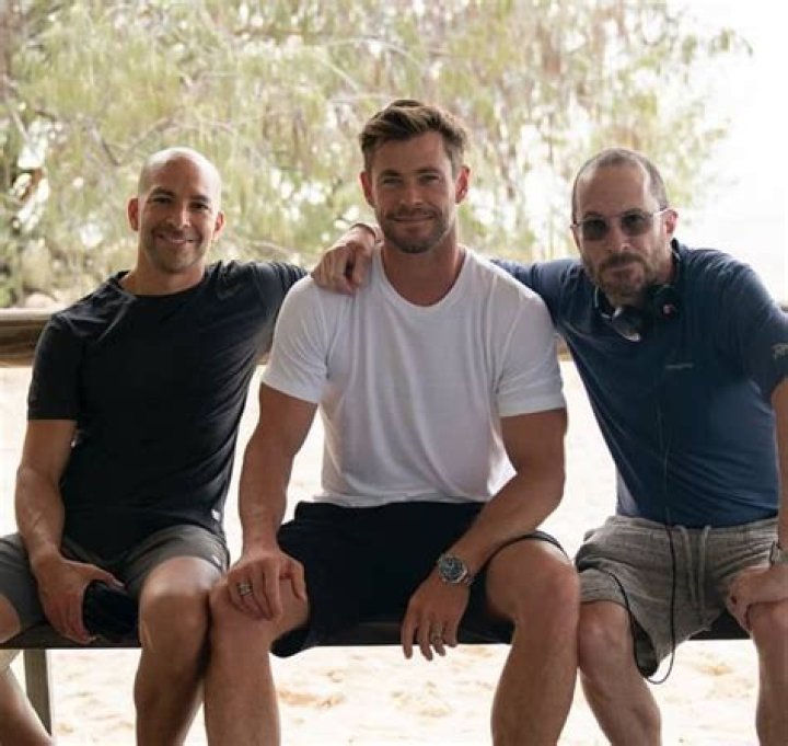 Nicholas Tomillon - Bio, Age, Single, Nationality, Body Measurement, Career