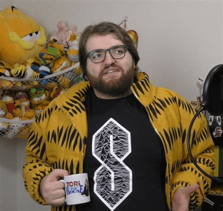 Quinton Reviews - Bio, Age, Single, Nationality, Body Measurement, Career