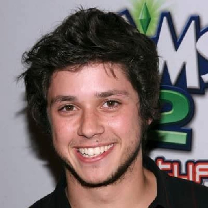 Raviv Ullman - Bio, Age, Height, Net Worth, Facts, Nationality
