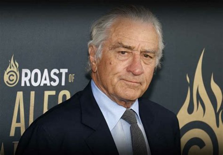 Robert De Niro - Bio, Age, Net Worth, Height, Single, Nationality, Career