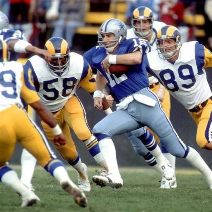 Roger Staubach - Bio, Age, Net Worth, Height, Single, Nationality, Wiki