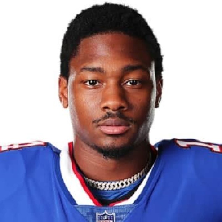 Stefon Diggs - Bio, Age, Net Worth, Height, Facts, In Relation