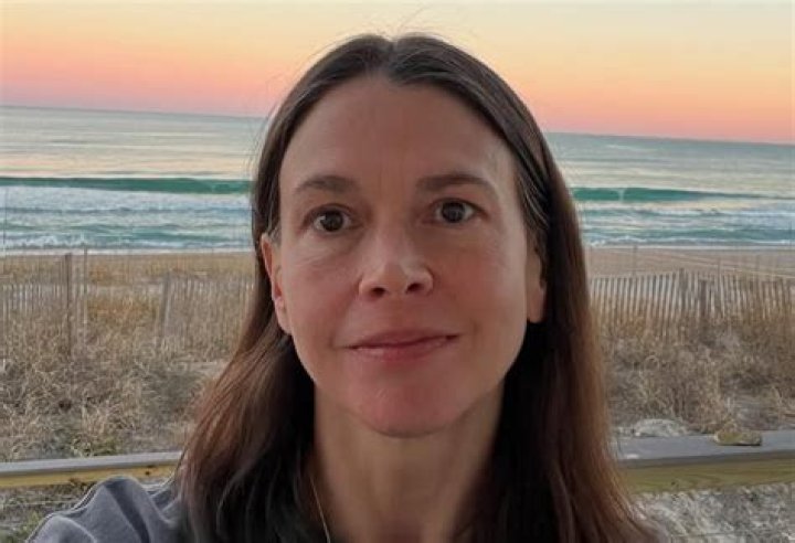 Sug Sutton - Bio, Age, Net Worth, Height, Single, Nationality, Wiki, Career