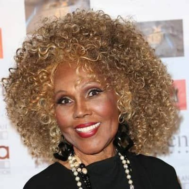 Yovanne Dubois - Bio, Age, Nationality, Body Measurement, Career